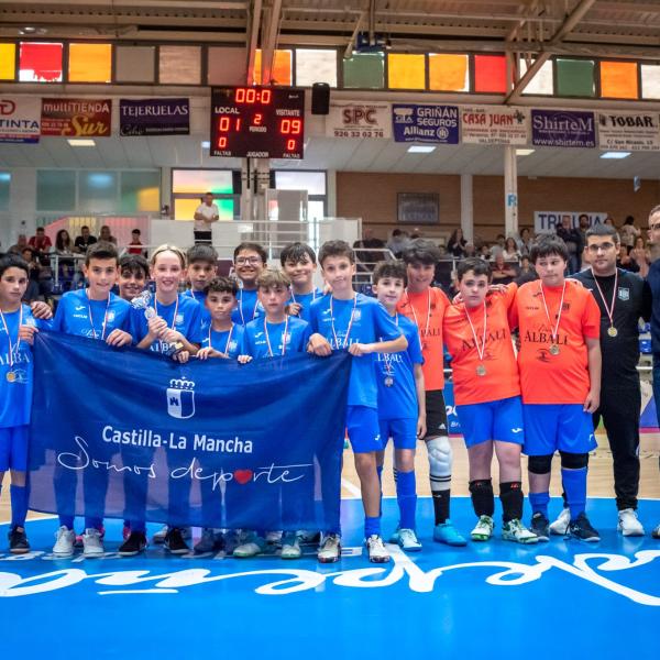 RESUMEN DE LA JORNADA EN LA BASE AZULONA 