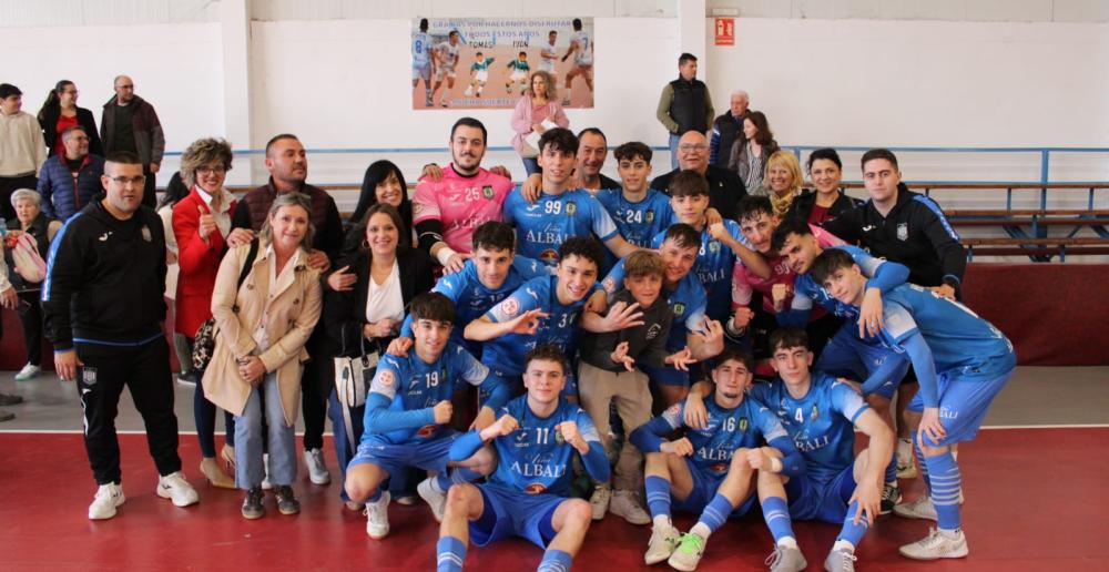 RESUMEN DE LA JORNADA EN LA BASE AZULONA: EL VALDEPEAS B ACABA DE LA MEJOR FORMA