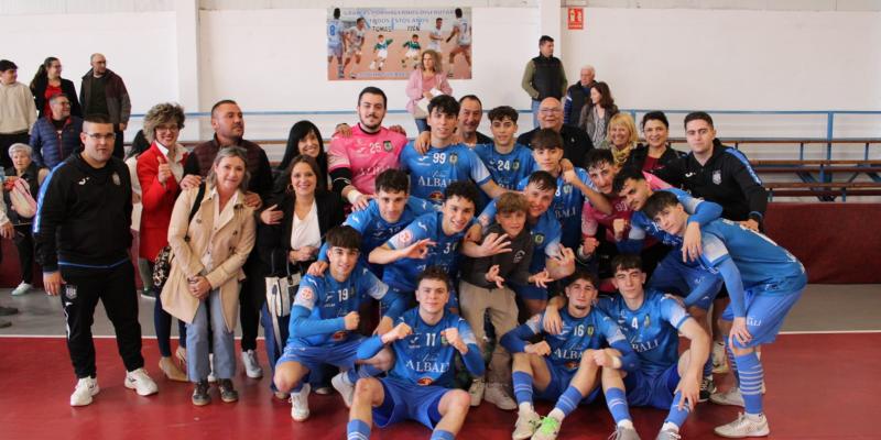 RESUMEN DE LA JORNADA EN LA BASE AZULONA: EL VALDEPEAS B ACABA DE LA MEJOR FORMA