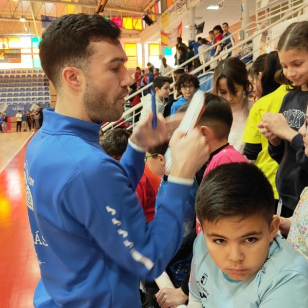 NOTICIA | MS DE 250 ESCOLARES DISFRUTARON CON EL VIA ALBALI VALDEPEAS 