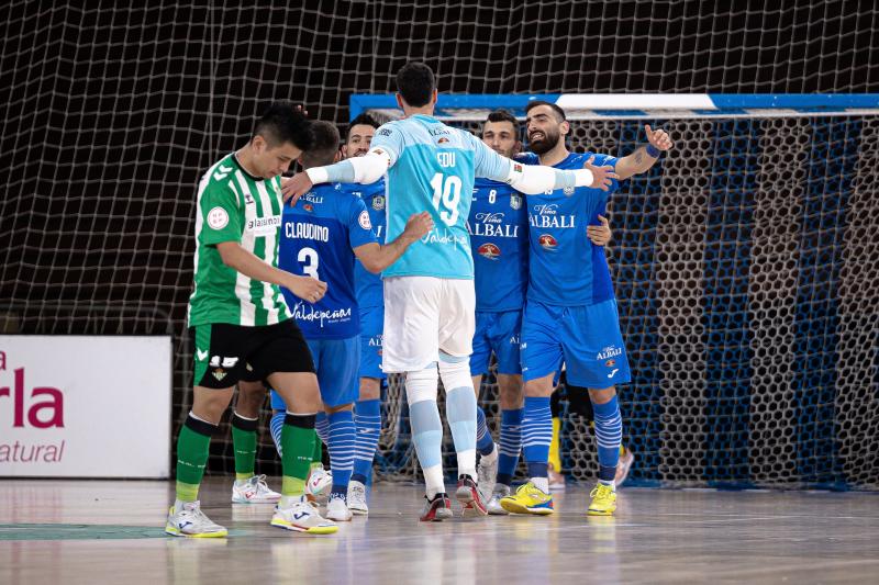 El Via Albali Valdepeas afianza el play off