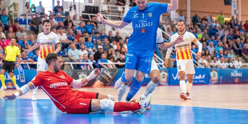 El Via Albali Valdepeas vuelve a la senda del triunfo