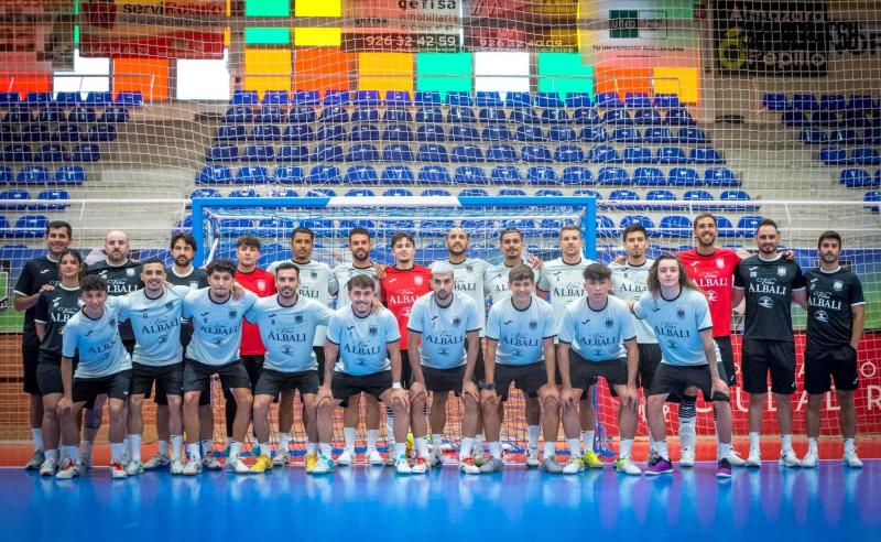 NOTICIA| EL VIÑA ALBALI VALDEPEÑAS DA EL PISTOLETAZO DE SALIDA A LA PRETEMPORADA