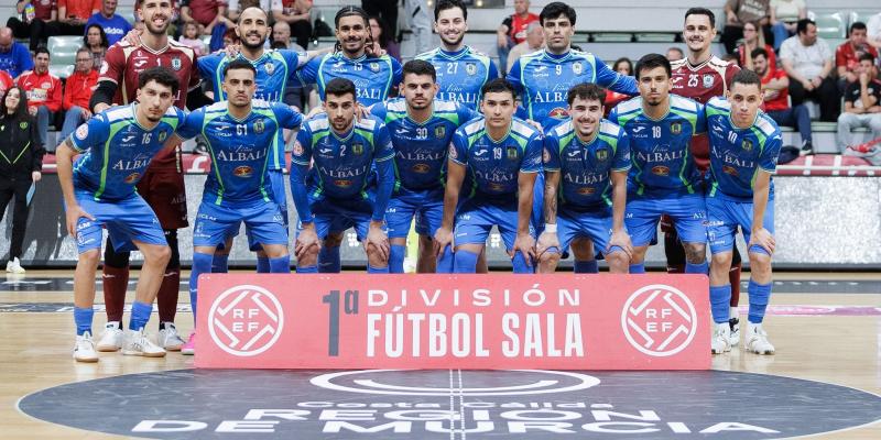 CR�NICA | El Vi�a Albali empata en Murcia con hat-trick de Carrasco