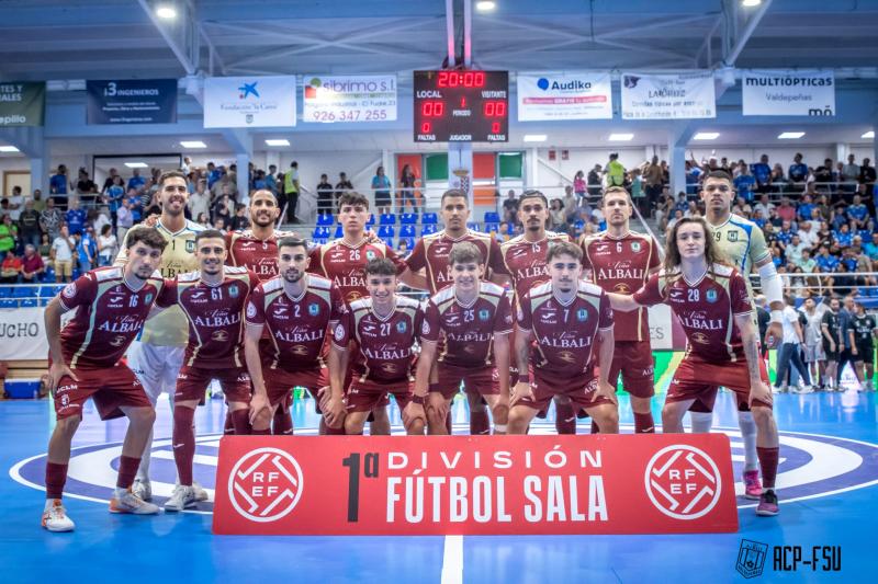 3-5 | EL VI�A ALBALI VALDEPE�AS NO SUMA ANTE EL CAMPE�N DE EUROPA