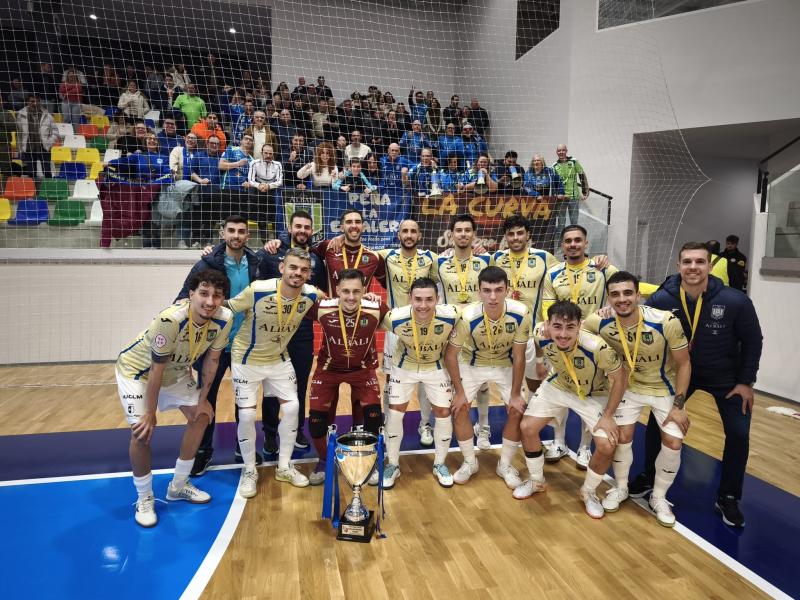 CR�NICA | El Vi�a Albali Valdepe�as conquista el Trofeo JCCM