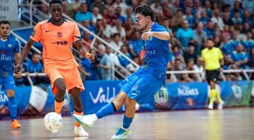 CR�NICA  | El Vi�a Albali Valdepe�as debuta con derrota