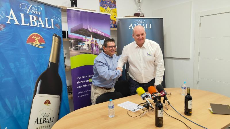 VI�A ALBALI VALDEPE�AS Y HAFESA OIL FIRMAN UN ACUERDO DE COLABORACI�N